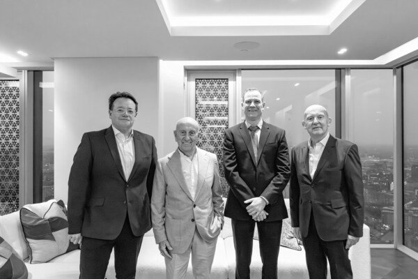 從左到右拍攝：Nobu Hospitality營運總監Struan McKenzie、Salboy聯合創辦人Fred Done、Salboy董事總經理兼聯合創辦人Simon Ismail、Nobu Hospitality行政總裁Trevor Horwell