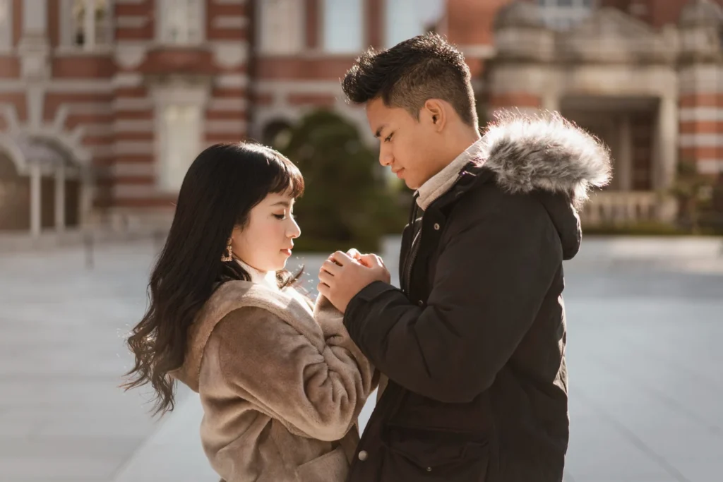 男人愛你的表現,兩性關係,肢體語言,愛情訊號,愛情關係