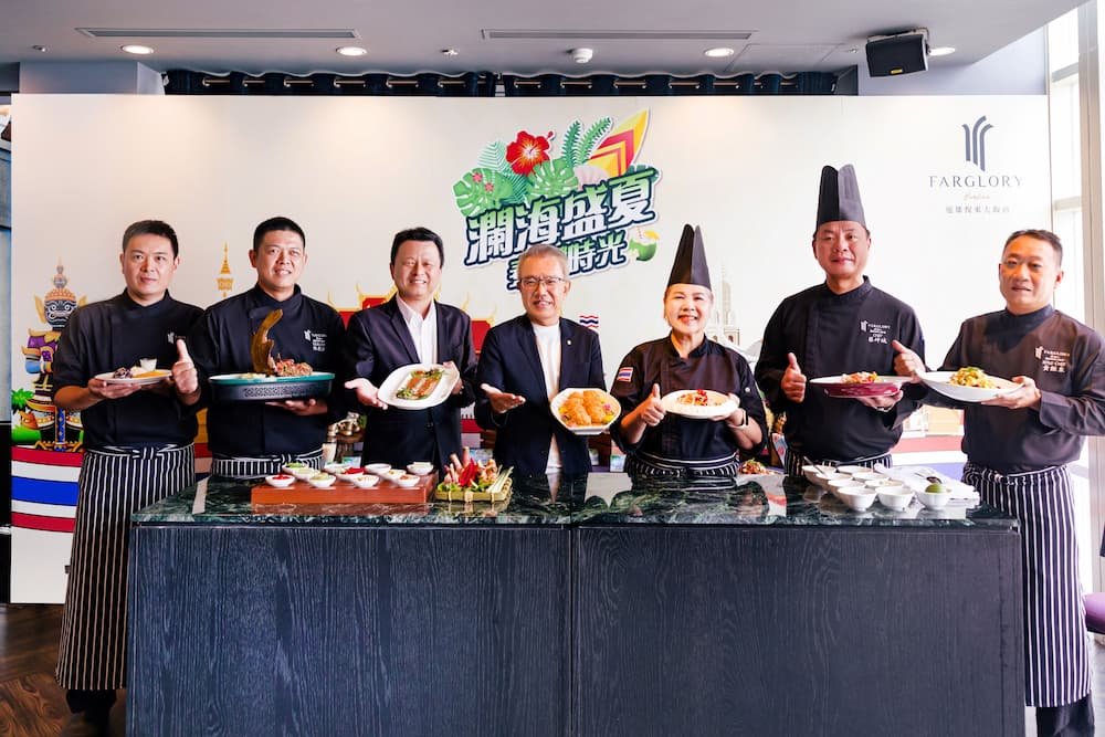 「瀾海盛夏・泰饗時光」由遠雄遊憩休閒事業董事長武祥生、遠雄悅來大飯店總經理沈建劭、泰菜界天后許雪莉與悅來主廚群共同揭開序幕