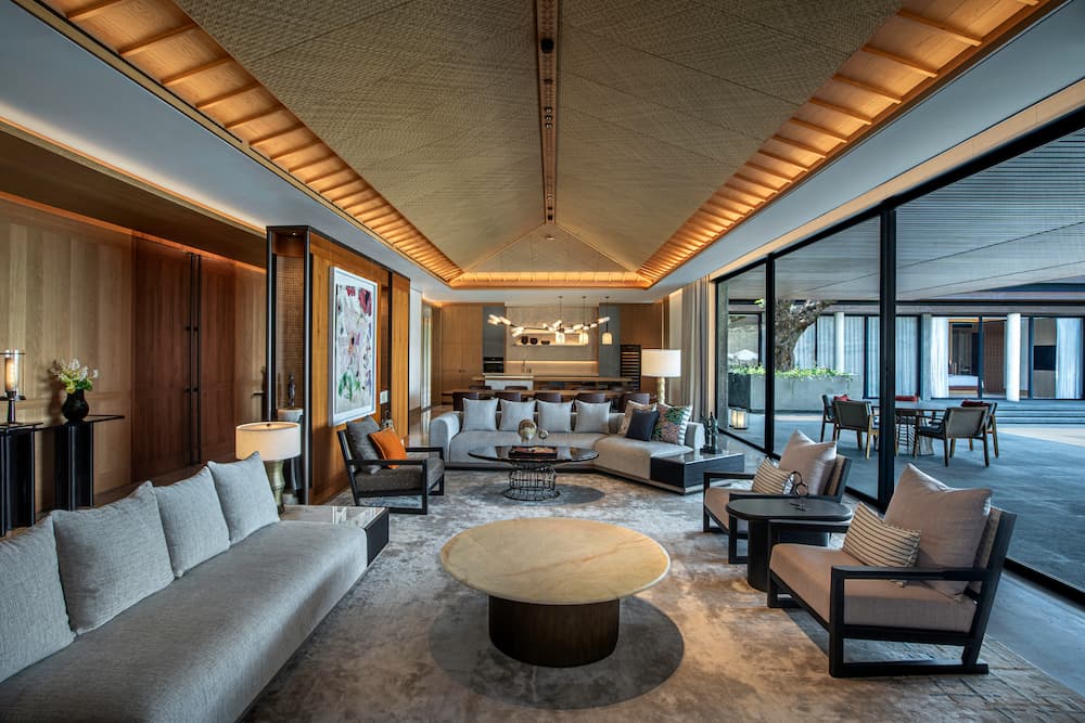 TAAKTANA,Mansion - Living Room