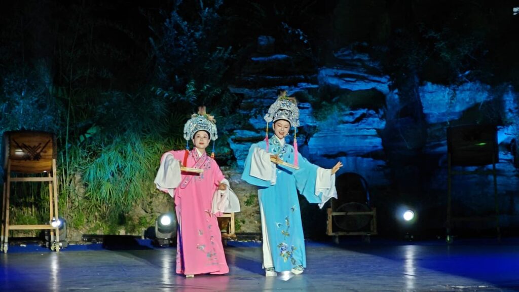 浙江青田台協的非遺《戲曲聯唱》同樣精彩紛呈，展現中華傳統文化的博大精深