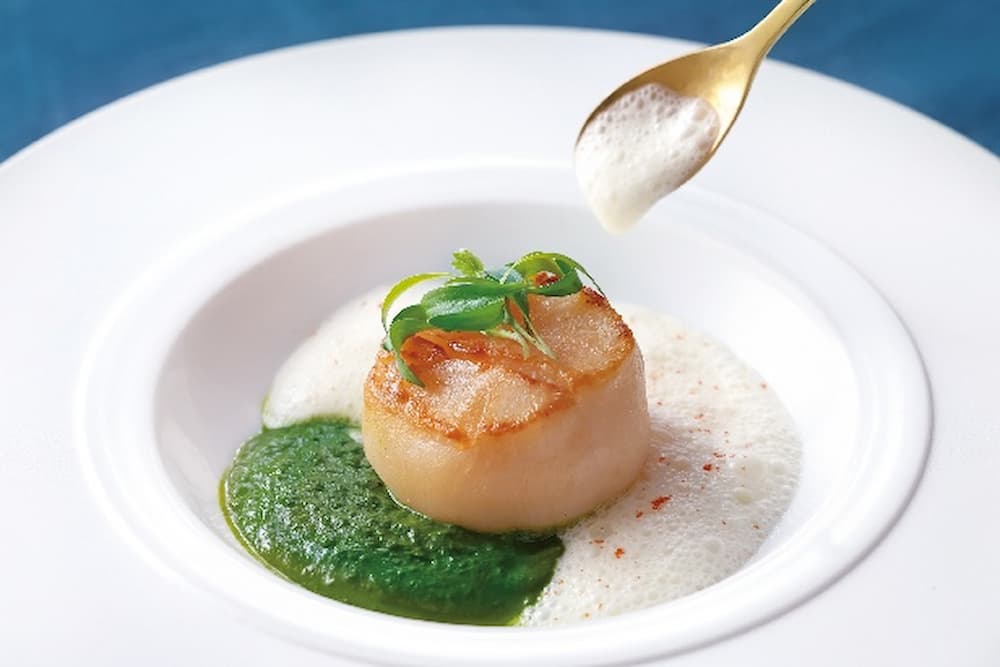 北海道干貝｜堅果奶油醬、菠菜醬 Scallops with Nut Butter and Spinach