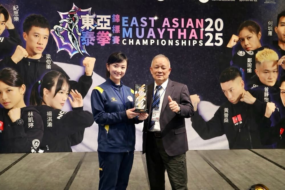 黃英雪獲頒最佳領隊獎