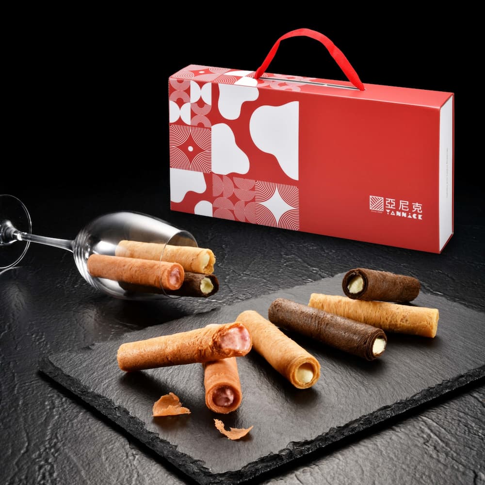 亞尼克生乳捲風味蛋捲綜合禮盒，售價520元