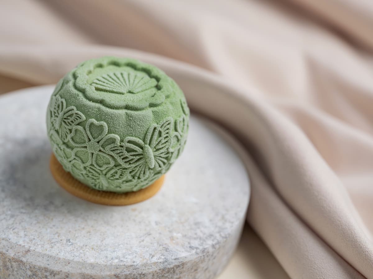 台北文華東方酒店文華餅房，推出全新甜品「扇舞桃韻」