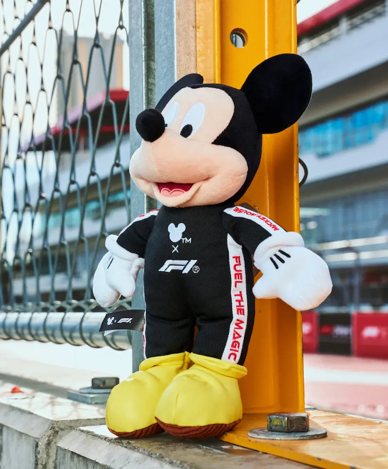 迪士尼x Formula 1® 系列產品-賽車服造型米奇毛絨玩偶